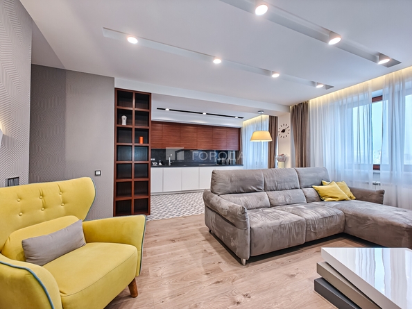 
  Продается 2-комн. квартира 77.6 м². Фото 1.