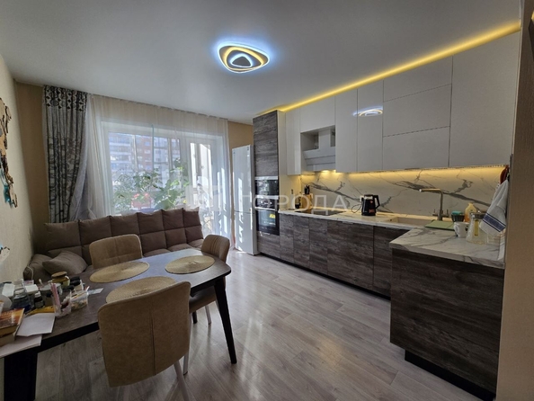 
  Продается 2-комн. квартира 60.4 м², в ЖК Родники, дом 601, серия Green. Фото 3.
