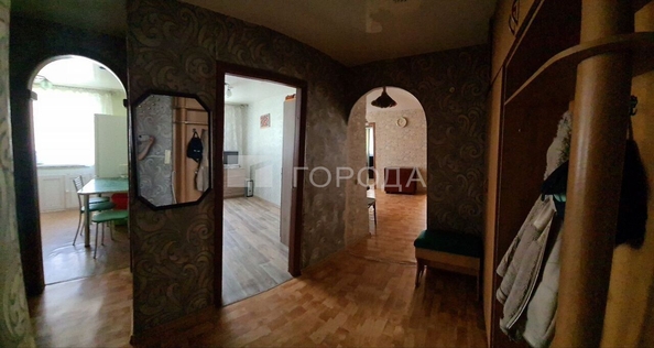 
  Продается 4-комн. квартира 62 м². Фото 1.