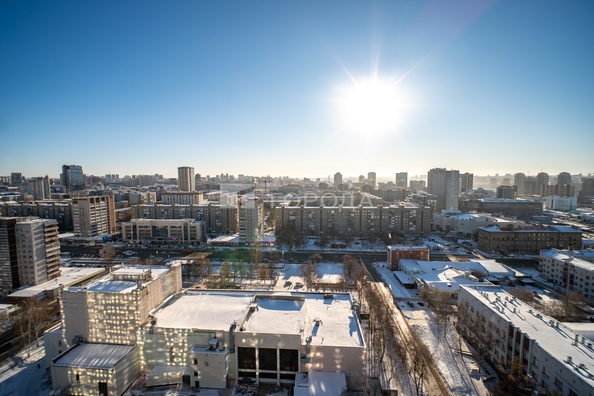 
  Продается 3-комн. квартира 187 м². Фото 38.