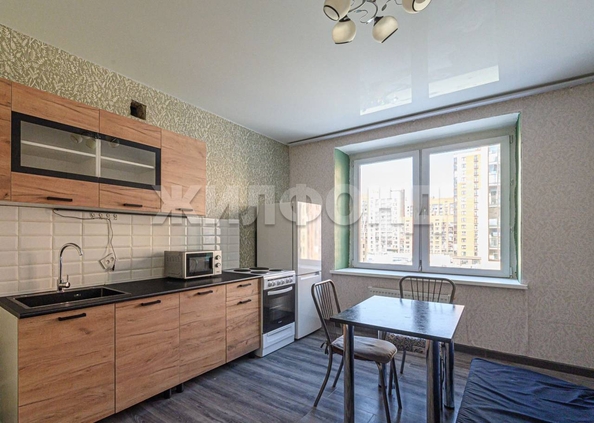 
  Продается 2-комн. квартира 53.7 м², в ЖК Северная корона, 3 очередь, дом 2. Фото 1.