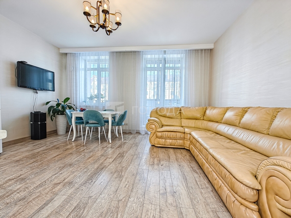 
  Продается 2-комн. квартира 75.6 м². Фото 1.