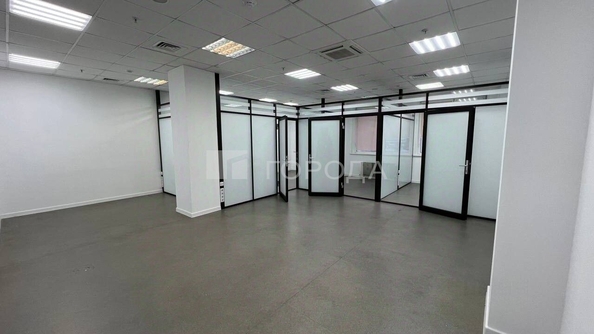 
  Сдается офис 70.7 м². Фото 2.