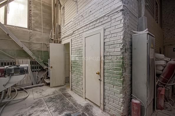 
  Сдается склад 9350 м². Фото 20.