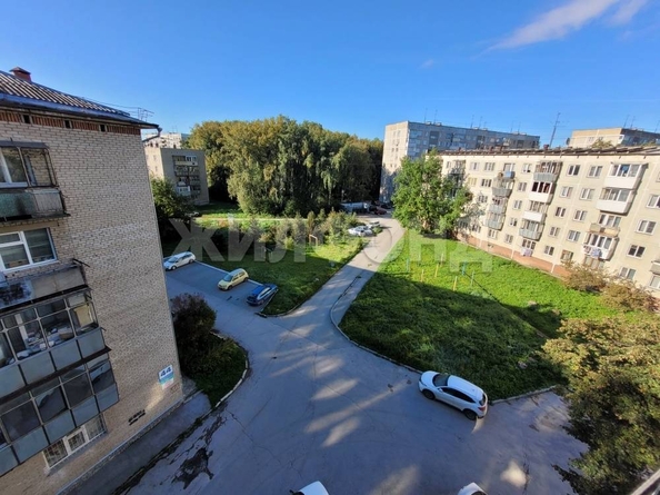 
  Продается 4-комн. квартира 62 м². Фото 1.