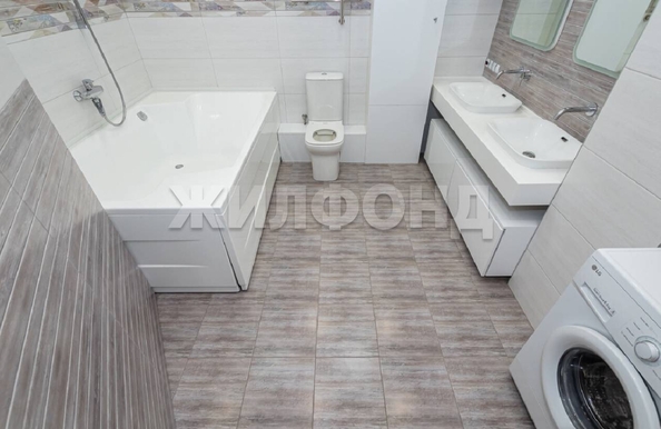 
  Сдается 3-комн. квартира 162 м². Фото 7.