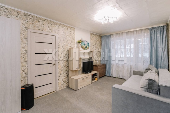 
  Продается 4-комн. квартира 69.6 м². Фото 1.