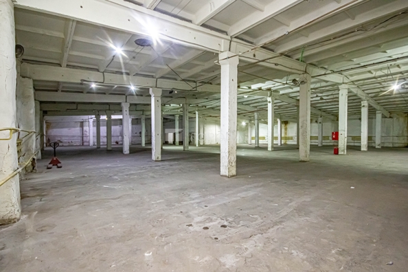
  Сдается универсальное помещение 1740 м². Фото 1.