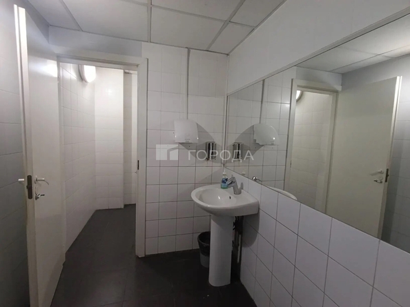 
  Сдается универсальное помещение 583 м². Фото 7.