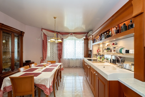
  Продается 4-комн. квартира 292 м². Фото 4.