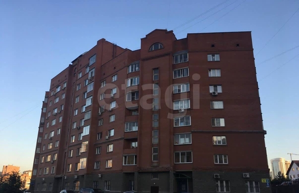 
  Продается 2-комн. квартира 64 м². Фото 1.