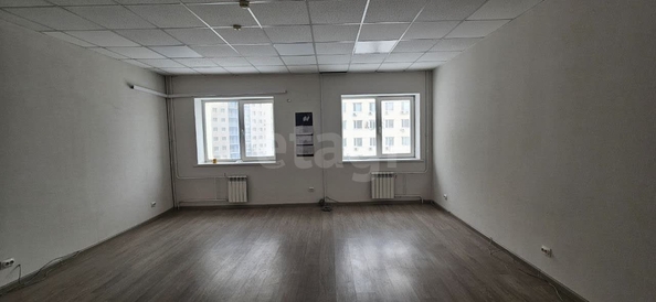 
  Сдается офис 36 м². Фото 1.