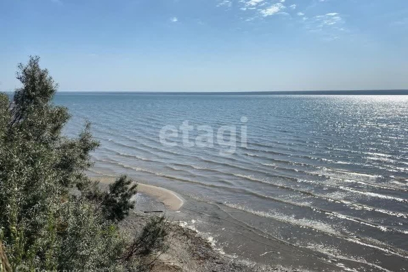 
  Продается земельный участок 600 соток. Фото 1.