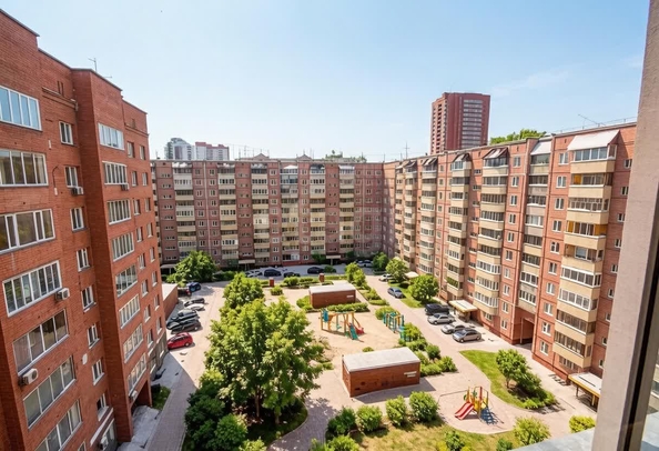 
  Продается 3-комн. квартира 64.6 м². Фото 1.