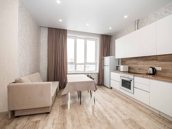 
  Сдается 2-комн. квартира 50 м². Фото 1.