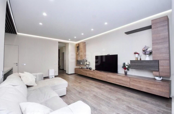 
  Продается 3-комн. квартира 93 м². Фото 1.
