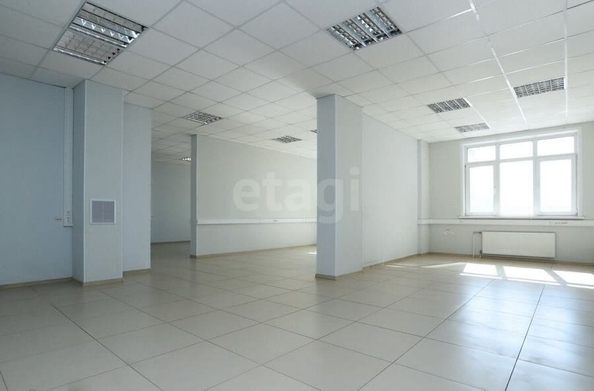 
  Сдается офис 139.7 м². Фото 2.