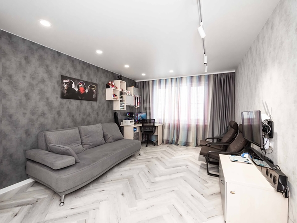 
  Продается 2-комн. квартира 61.1 м², в ЖК На Снежиной. Фото 1.
