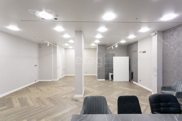 
  Продается универсальное помещение 60 м², в ЖК Радужный каскад, б/с 19. Фото 23.