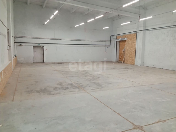 
  Продается универсальное помещение 2000 м². Фото 2.