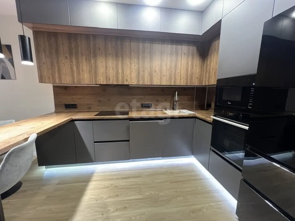 
  Продается 3-комн. квартира 85.6 м², в ЖК Революция. Фото 1.