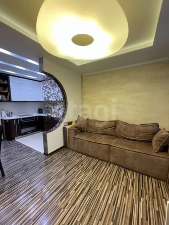 
  Продается 2-комн. квартира 61.8 м², в ЖК Радужный каскад, б/с 19. Фото 7.