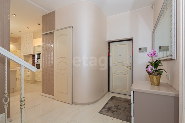
  Продается 4-комн. квартира 194.9 м². Фото 17.