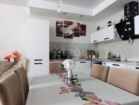 
  Продается 2-комн. квартира 63 м². Фото 1.