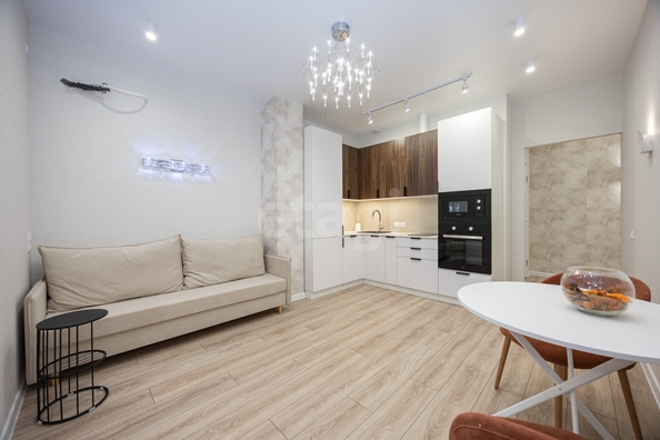 
  Продается 2-комн. квартира 40 м², в ЖК Ельцовский, 1-2 б/с. Фото 1.