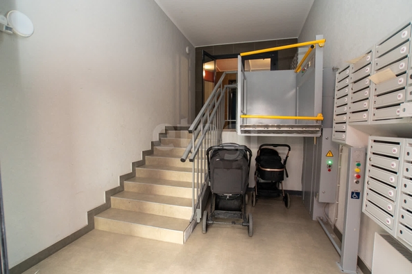 
  Продается 2-комн. квартира 53.7 м², в ЖК Азимут, дом 4. Фото 12.
