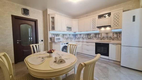 
  Продается 2-комн. квартира 81.4 м², в ЖК На Серафимовича, дом 1. Фото 11.