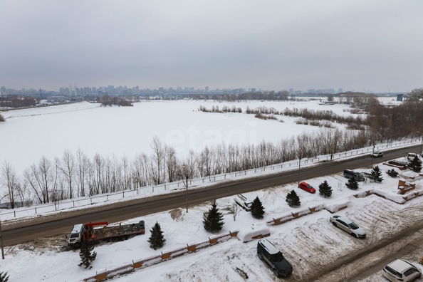 
  Продается 3-комн. квартира 80.1 м², в ЖК Радужный каскад, б/с 19. Фото 7.