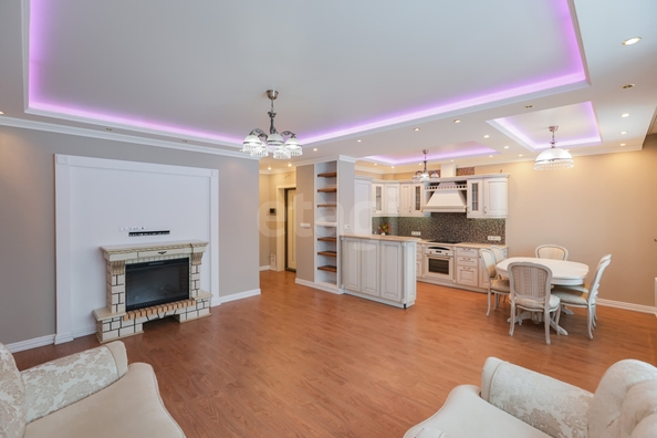 
  Продается 3-комн. квартира 80.1 м², в ЖК Радужный каскад, б/с 19. Фото 9.