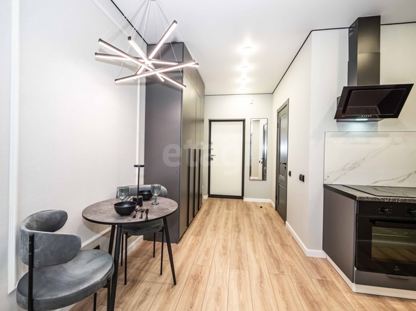 
  Продается 2-комн. квартира 29 м², в ЖК Астон. Геометрия, дом 3. Фото 2.