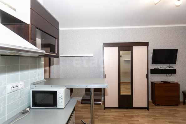 
  Продается студия 27 м², в ЖК Радужный каскад, б/с 19. Фото 5.