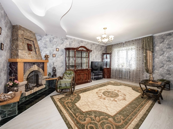 
  Продается 4-комн. квартира 160 м². Фото 1.