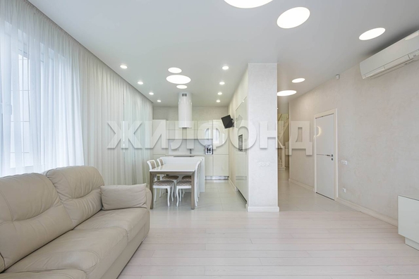 
  Продается 4-комн. квартира 187.6 м². Фото 2.