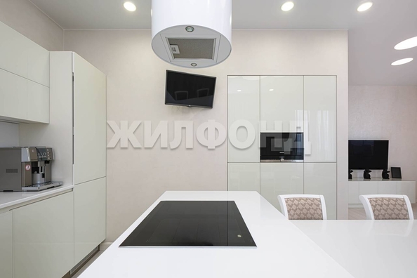 
  Продается 4-комн. квартира 187.6 м². Фото 8.