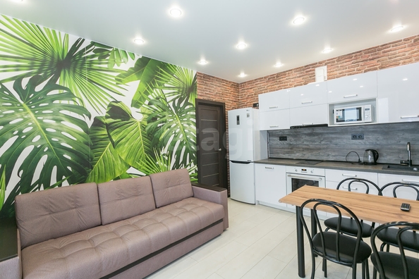 
  Продается 2-комн. квартира 65.5 м², в ЖК Радужный каскад, б/с 19. Фото 5.