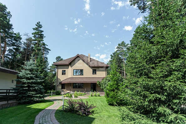 
  Продается дом 1082 м². Фото 1.