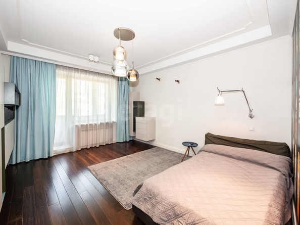 
  Продается 4-комн. квартира 184 м². Фото 4.