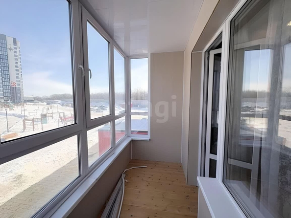 
  Продается 2-комн. квартира 37 м², в ЖК Азимут, дом 2. Фото 2.