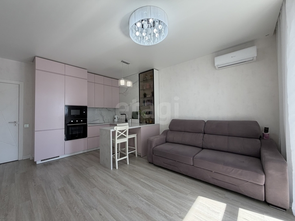
  Продается 1-комн. квартира 55 м², в ЖК Островский. Фото 1.