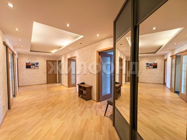
  Продается 4-комн. квартира 130.3 м². Фото 32.