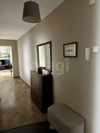 
  Продается 4-комн. квартира 77.4 м². Фото 1.