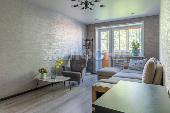 
  Продается 4-комн. квартира 61.9 м². Фото 1.