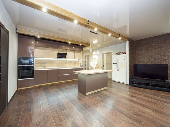 
  Продается 2-комн. квартира 117 м². Фото 2.