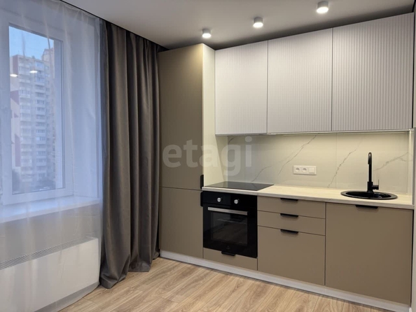 
  Продается 3-комн. квартира 70.1 м². Фото 1.