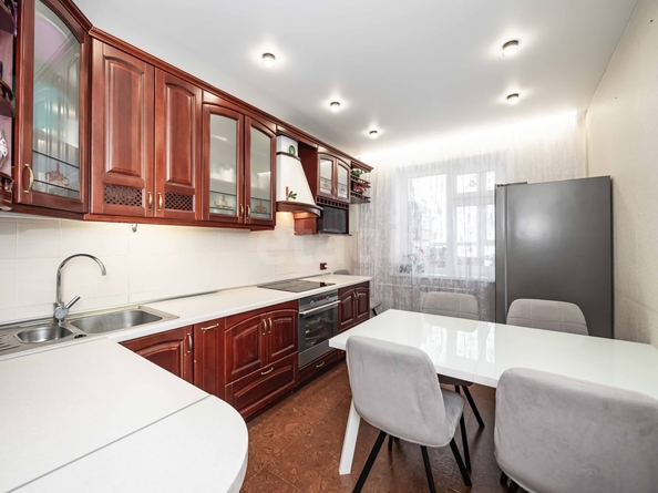
  Продается 3-комн. квартира 77 м². Фото 1.