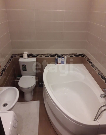 
  Продается студия 32 м², в ЖК Радужный каскад, б/с 19. Фото 6.